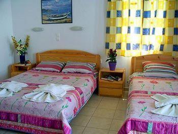 Pension Lagoudera Naxos City エクステリア 写真